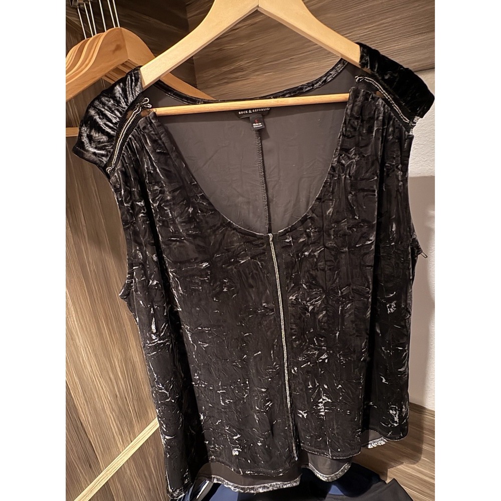 Rock Republic Blouse Large Black‎ Velour Pullover Beaded Top